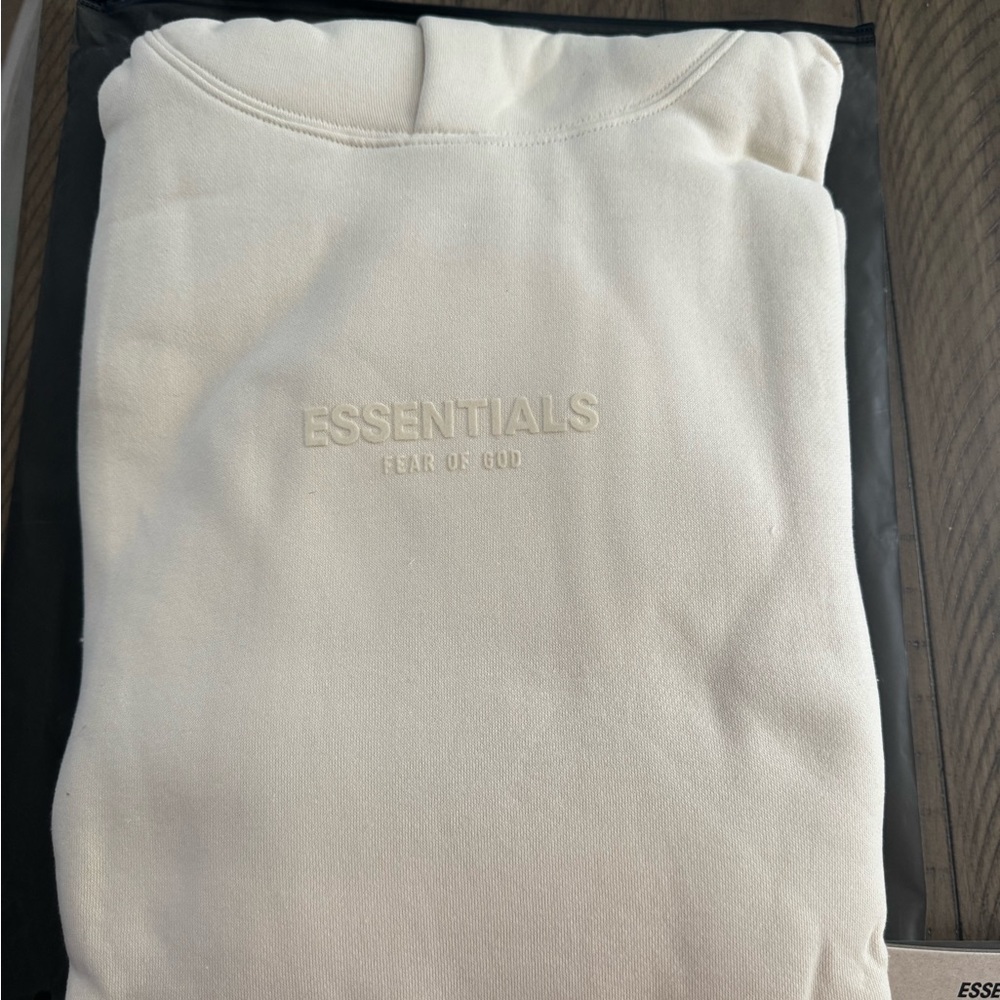 Essentials Fear Of God Hoodie Eggshell Colorway